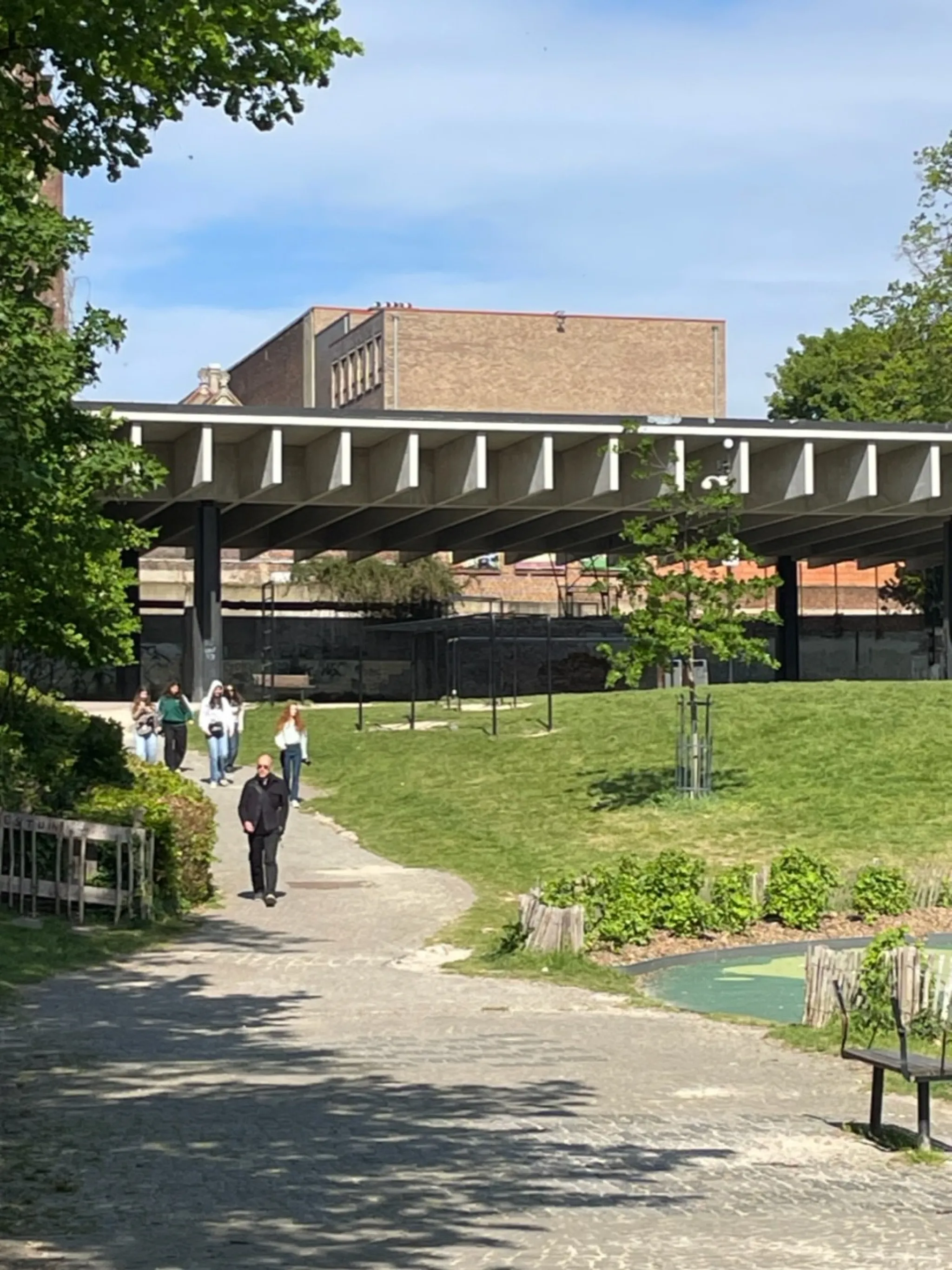 Baukunst Halle Sport